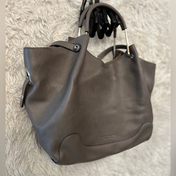 ❤️❤️BNWOT- Sondra Robert's Squared Vegan Leather Tote Satchel Shoulder Bag❤️❤️ - Picture 7 of 14